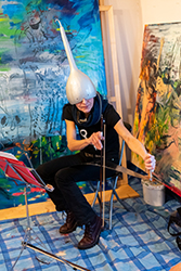 Salonparcours, Martina Gasser, Singende S�ge, Musical Saw, Foto:  Nick Mangafas, Salonparcours